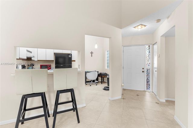 10690 NW 14th St 128, Plantation, FL 33322