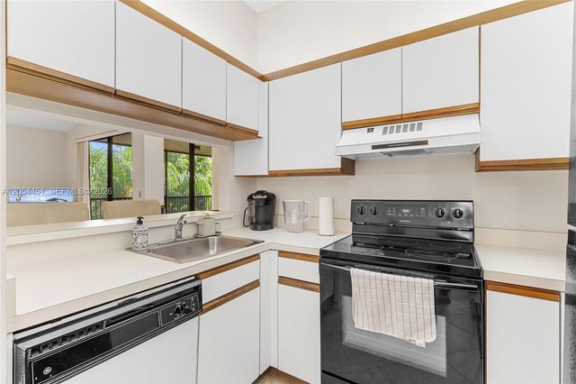 10690 NW 14th St 128, Plantation, FL 33322