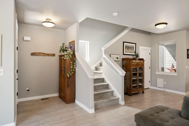 20836 SE Sunniberg Lane, Bend, OR 97702