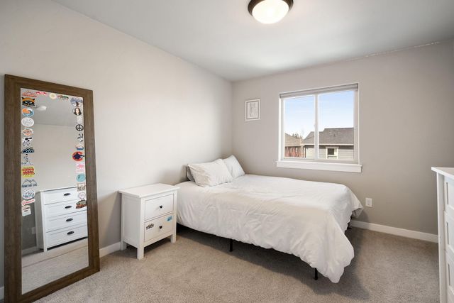 20836 SE Sunniberg Lane, Bend, OR 97702