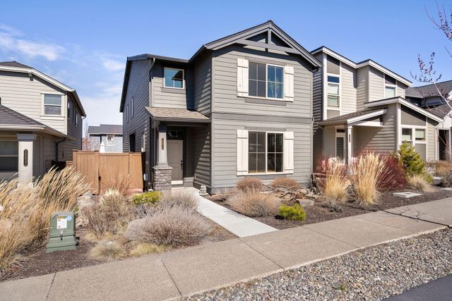 20836 SE Sunniberg Lane, Bend, OR 97702