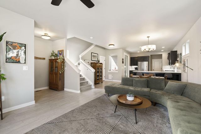 20836 SE Sunniberg Lane, Bend, OR 97702