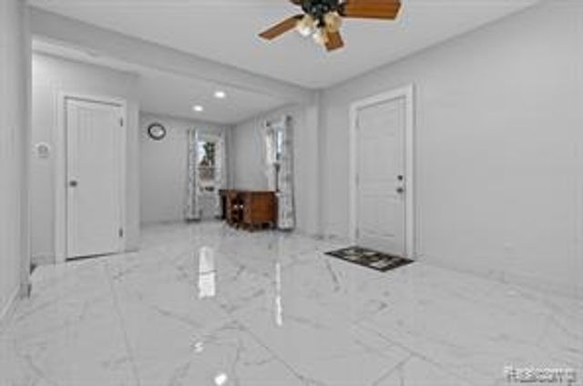 6838 Hartwell Street, Dearborn, MI 48126