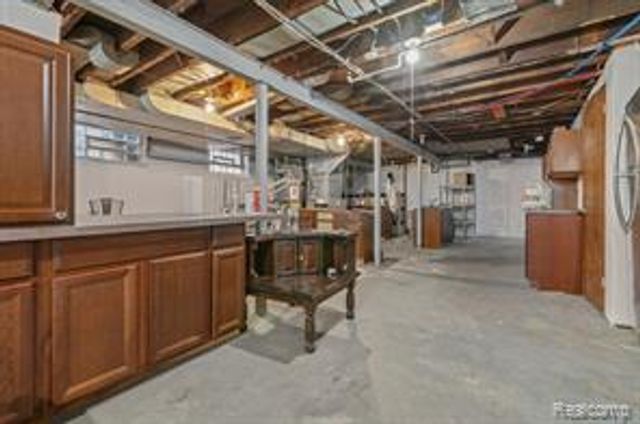 6838 Hartwell Street, Dearborn, MI 48126