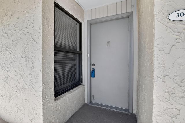 11 ROYAL PALM Way 3040, Boca Raton, FL 33432