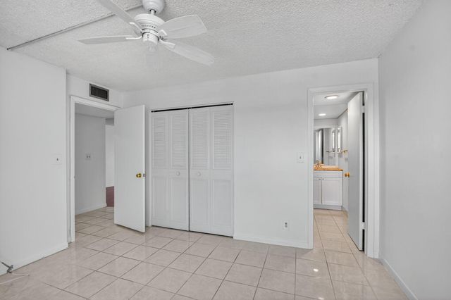 11 ROYAL PALM Way 3040, Boca Raton, FL 33432