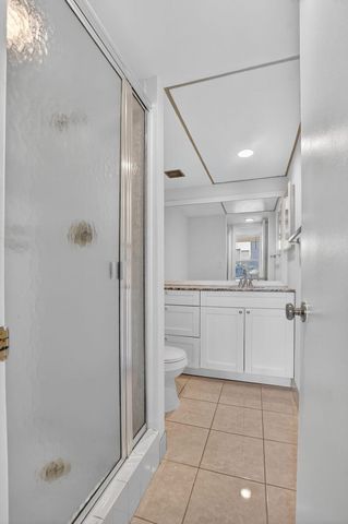 11 ROYAL PALM Way 3040, Boca Raton, FL 33432