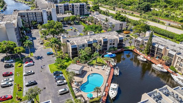 11 ROYAL PALM Way 3040, Boca Raton, FL 33432