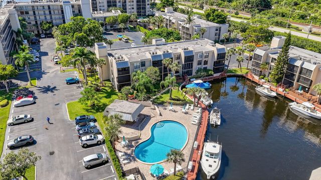 11 ROYAL PALM Way 3040, Boca Raton, FL 33432