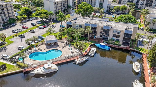 11 ROYAL PALM Way 3040, Boca Raton, FL 33432