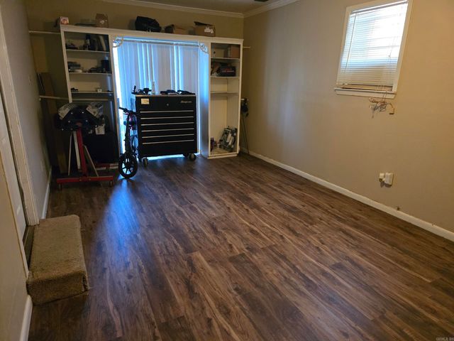 1033 Ferrell Drive, Jacksonville, AR 72076