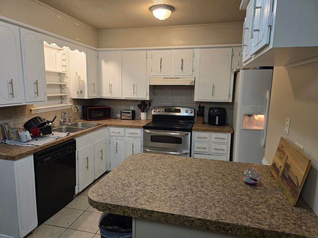 1033 Ferrell Drive, Jacksonville, AR 72076