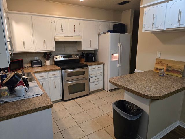 1033 Ferrell Drive, Jacksonville, AR 72076