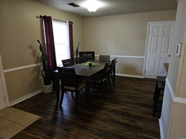 1033 Ferrell Drive, Jacksonville, AR 72076