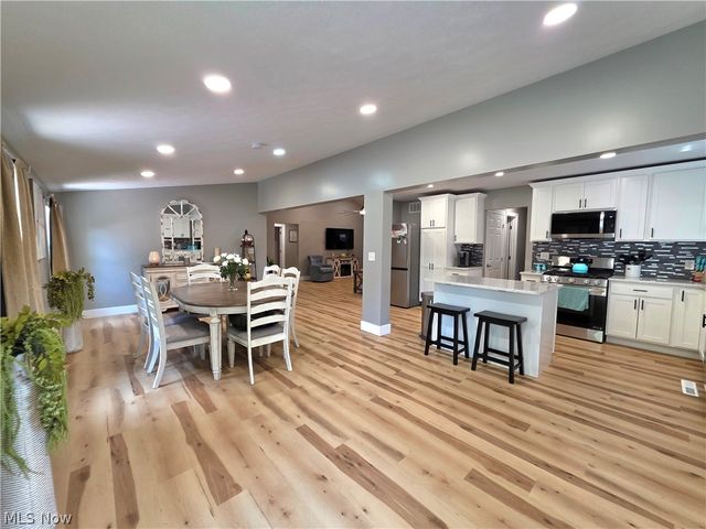 3469 Roseland Avenue, Parkersburg, WV 26104