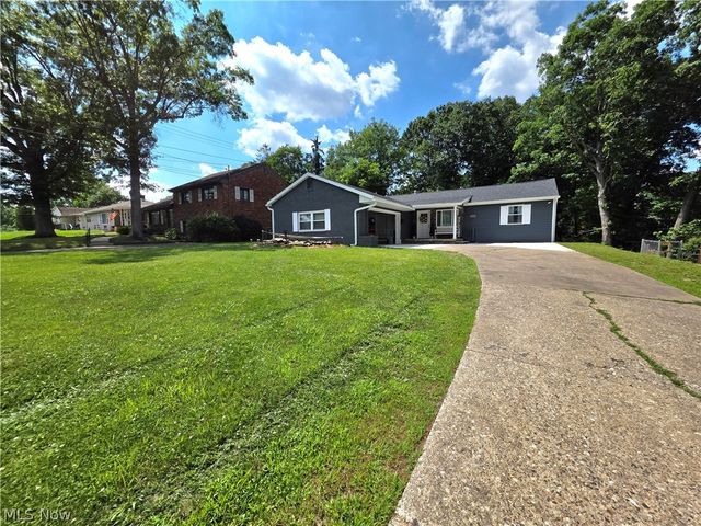 3469 Roseland Avenue, Parkersburg, WV 26104