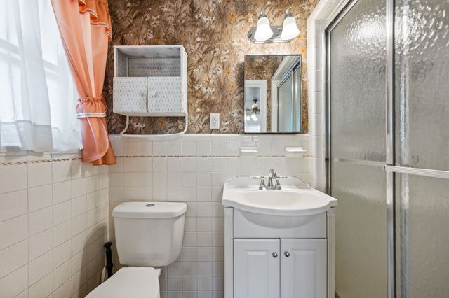 1332 Brookside Drive, Hurst, TX 76053