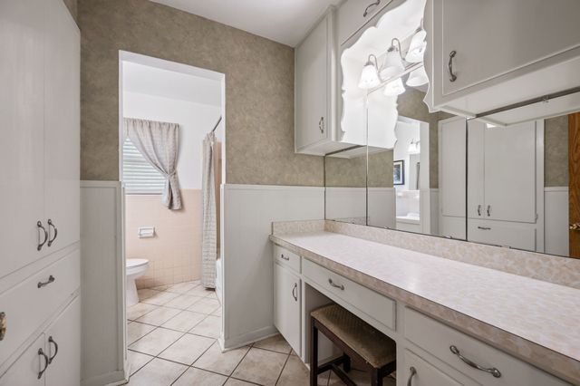 1332 Brookside Drive, Hurst, TX 76053