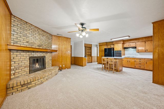 1332 Brookside Drive, Hurst, TX 76053