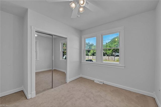 12 McDonald RD, Hampton, VA 23669