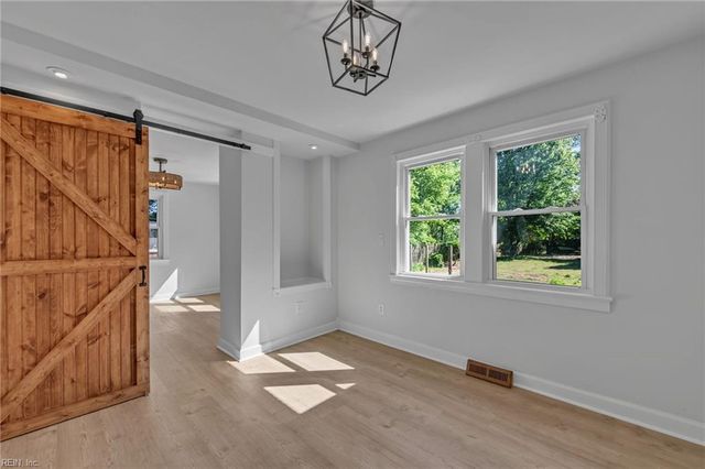 12 McDonald RD, Hampton, VA 23669