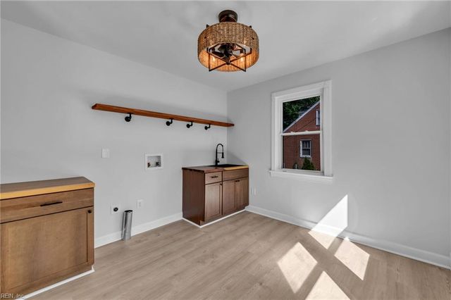 12 McDonald RD, Hampton, VA 23669