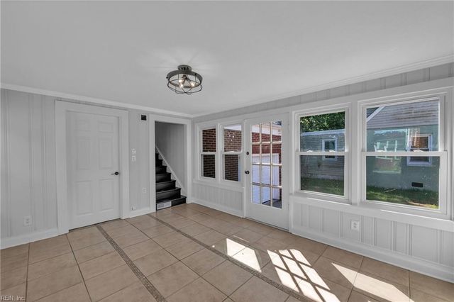 12 McDonald RD, Hampton, VA 23669