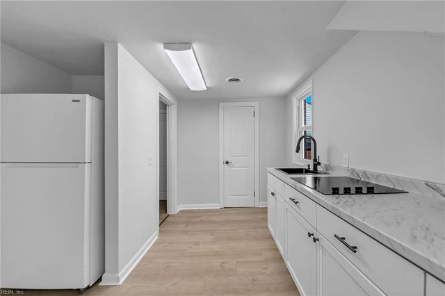 12 McDonald RD, Hampton, VA 23669