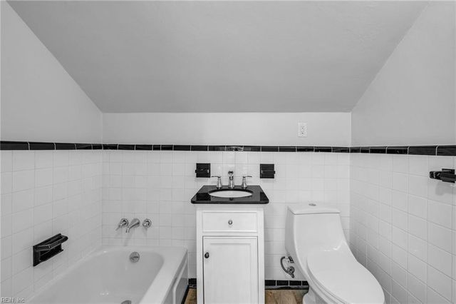 12 McDonald RD, Hampton, VA 23669