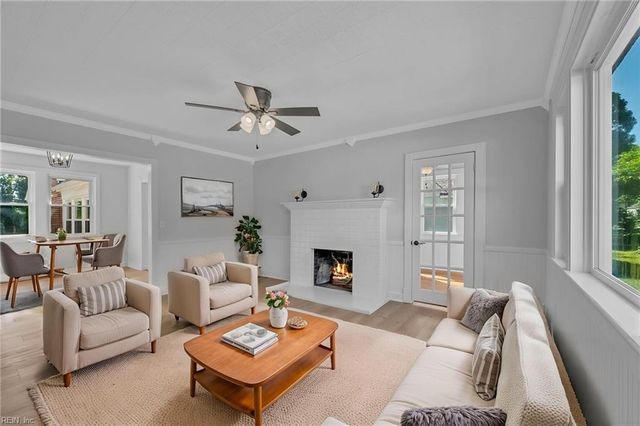 12 McDonald RD, Hampton, VA 23669