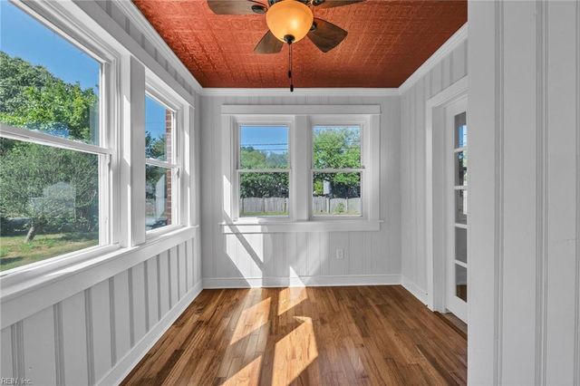 12 McDonald RD, Hampton, VA 23669