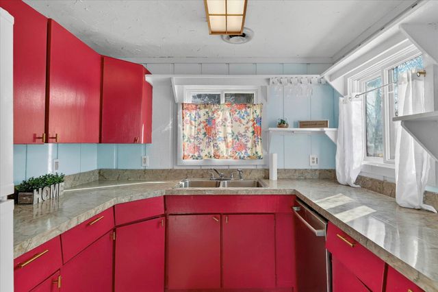 35268 51st Avenue, Paw Paw Twp, MI 49079