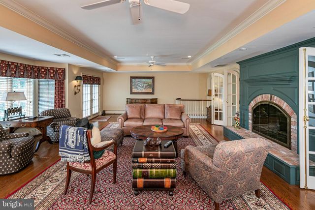 82 AUNT MOLLY RD, Hopewell, NJ 08525