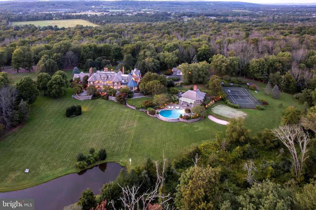 82 AUNT MOLLY ROAD, Hopewell, NJ 08525