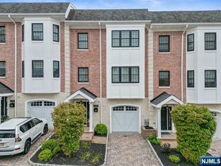 4 Central Avenue D, Caldwell, NJ 07006