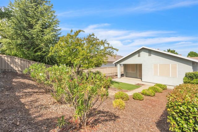 2297 Song Sparrow Ln, Lincoln, CA 95648