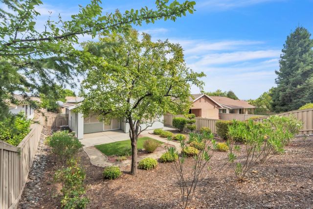 2297 Song Sparrow Ln, Lincoln, CA 95648