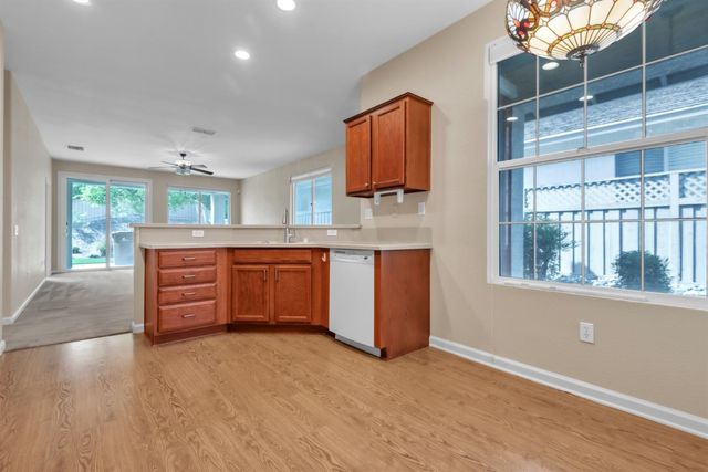 2297 Song Sparrow Ln, Lincoln, CA 95648