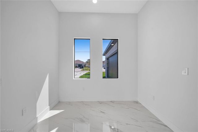 1426 NE 6th AVE, Cape Coral, FL 33909