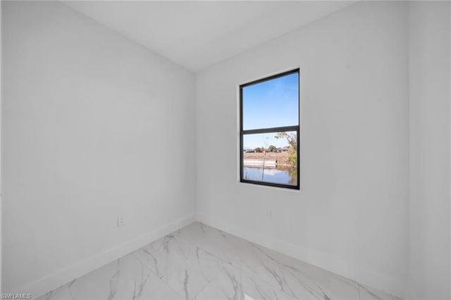 1426 NE 6th AVE, Cape Coral, FL 33909