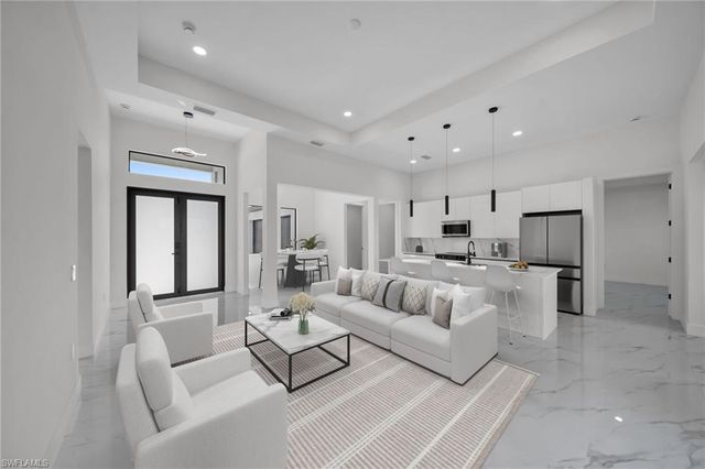 1426 NE 6th AVE, Cape Coral, FL 33909