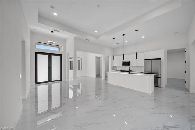 1426 NE 6th AVE, Cape Coral, FL 33909