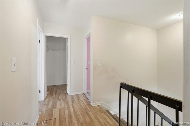 25047 Woodvale Drive, Southfield, MI 48034