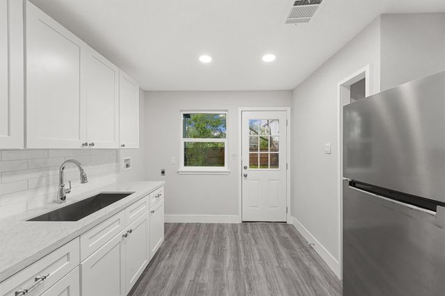 4630 Clover Street, Houston, TX 77051