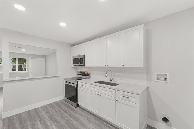 4630 Clover Street, Houston, TX 77051