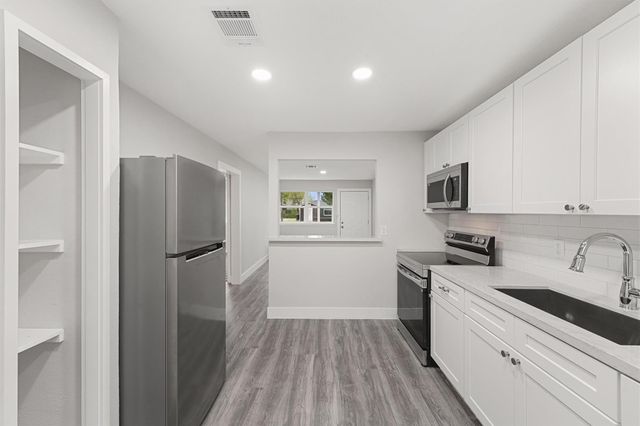 4630 Clover Street, Houston, TX 77051