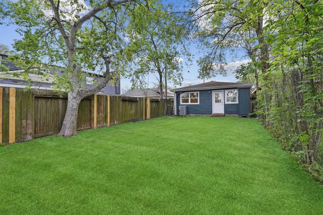 4630 Clover Street, Houston, TX 77051