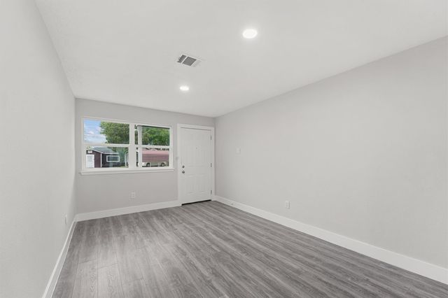 4630 Clover Street, Houston, TX 77051