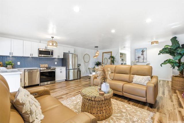 250 Opihikao Way 751, Honolulu, HI 96825