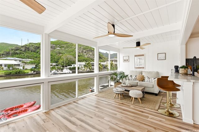 250 Opihikao Way 751, Honolulu, HI 96825